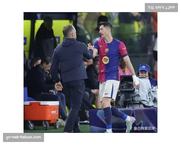 巴萨官方宣布莱万因伤缺阵三周 无缘国家德比关键战